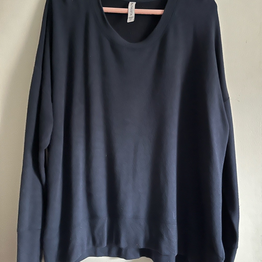 Navy Athleta CoasterLuxe sweatshirt in 2X